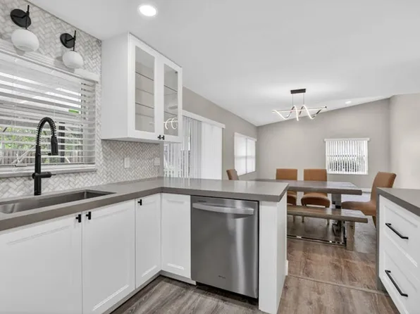 3068 NW 25th Way, Boca Raton, FL 33434