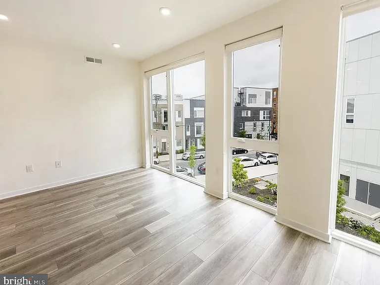 1600 Germantown Ave #1651-B — Photo 13