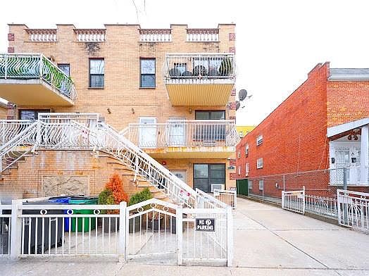1st image of 127 Bay 29th St