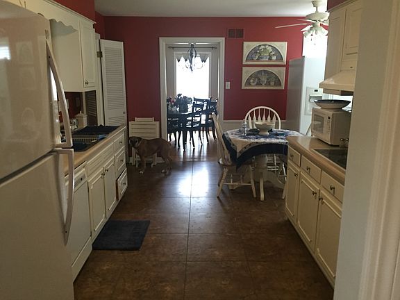 kitchen to dining room