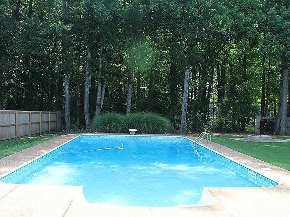 3rd image of 8373 Lake View Dr
