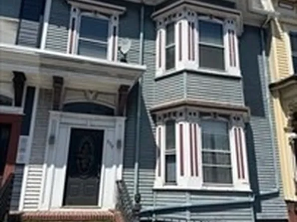570 E Broadway, Boston, MA 02127
