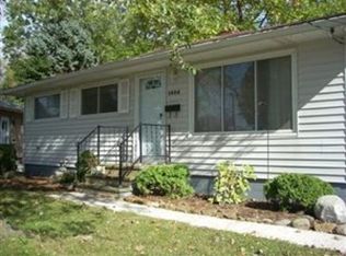 1084 Birch Ln, Cleveland, OH 44109