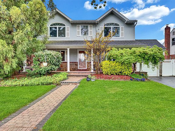 2nd image of 138 Norman Drive