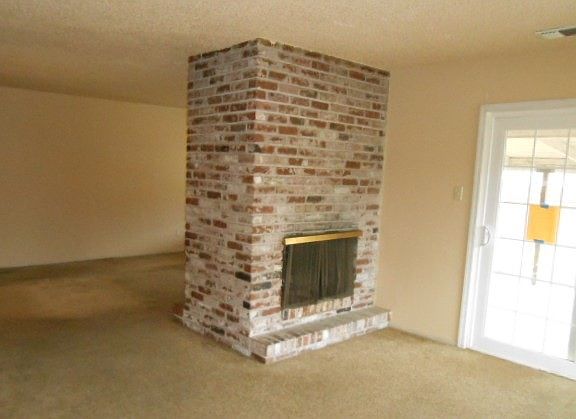 5th image of 2745 Northview Dr