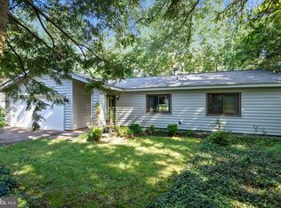 12702 Garberry Ct, Herndon, VA 20170