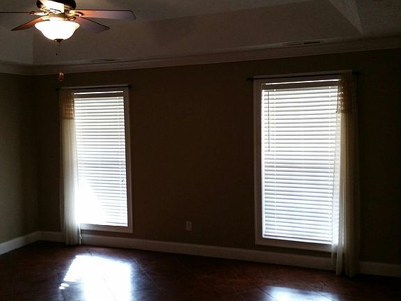 5th image of 349 Wood Ln