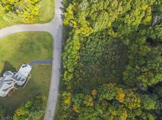 15 Holland Cir, Sparta, NJ 07871