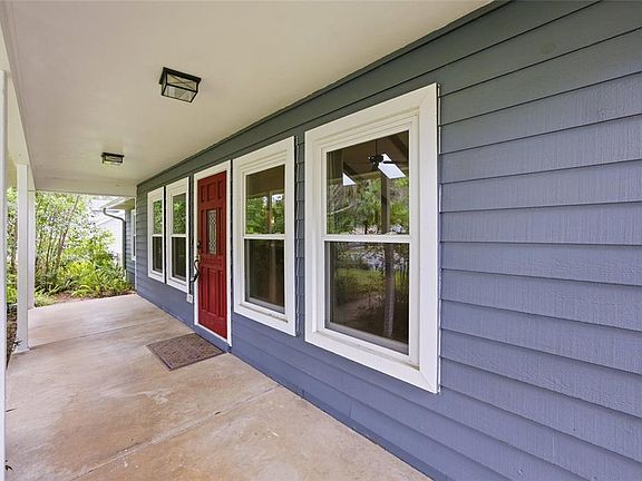 5th image of 155 SE 32nd Pl