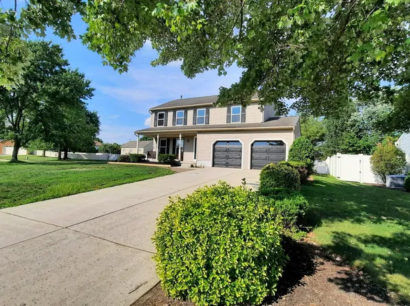 19 Marlowe Ct, Glassboro, NJ 08028