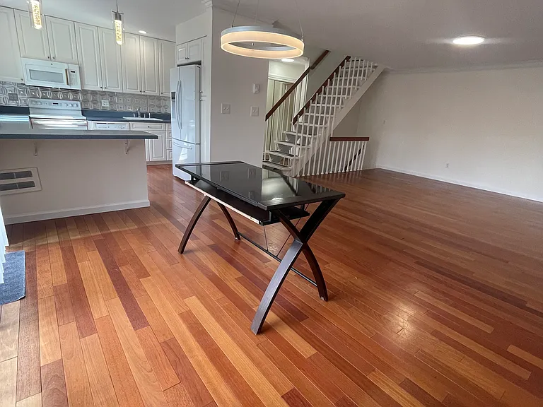 180 Glenbrook Rd #55 — Photo 13