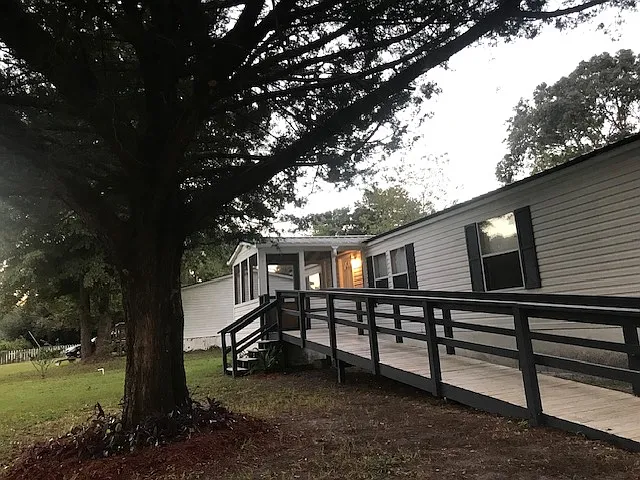 416 Juliette Cir — Photo 31