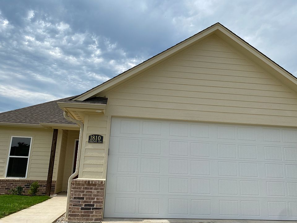 1st image of 1810 Forestdale Blvd
