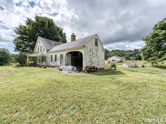 4th image of 138 Mount Hope Road