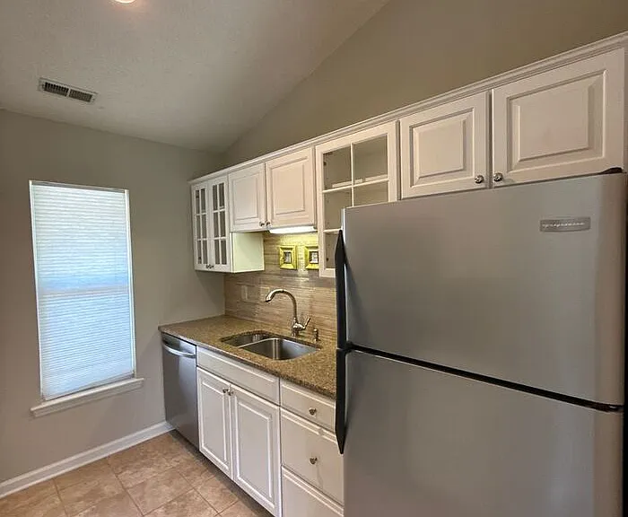 2720 Von Thuringer Ct — Photo 7