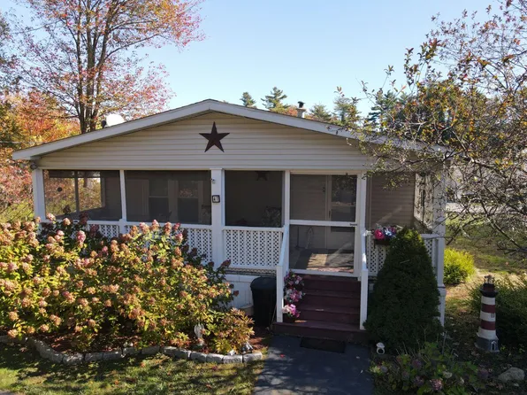 47 Whistle Stop Circle, Wells, ME 04090