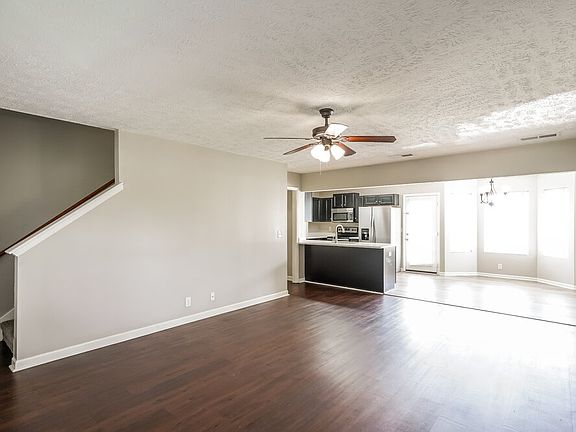 4th image of 5039 Tabitha St