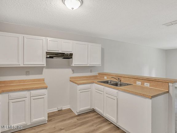 4th image of 8344 ODEN Avenue