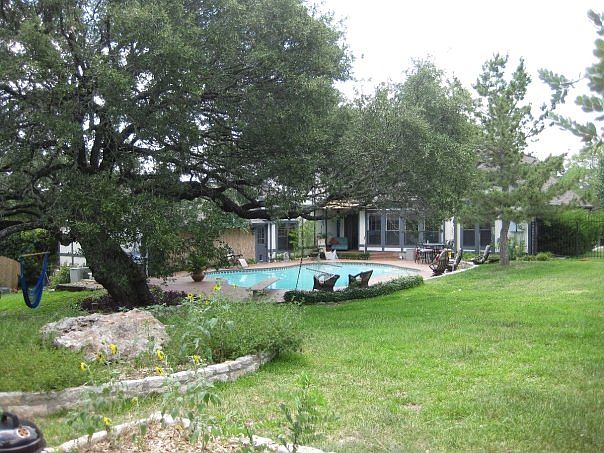 1st image of 4102 Chert Dr