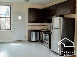 2870 N Clark St #3, Chicago, IL 60657