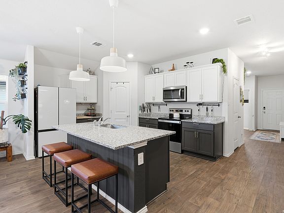 4th image of 404 Signe