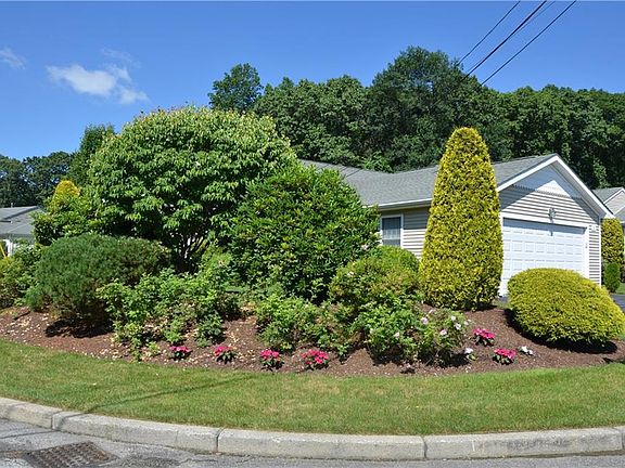5th image of 2 Lees Farm Commons Dr