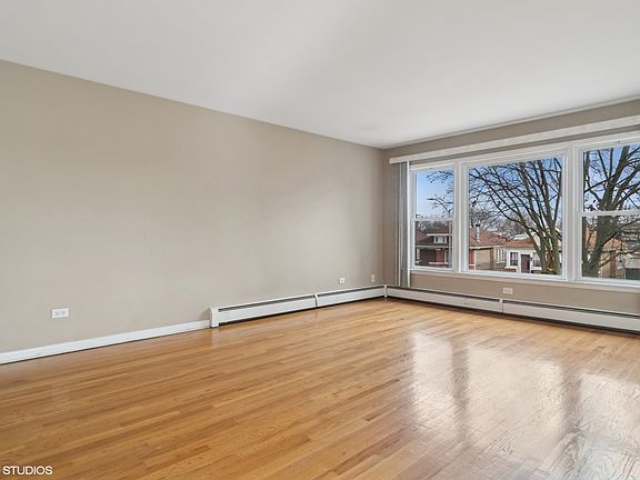 4th image of 1600 N 17th Ave #1