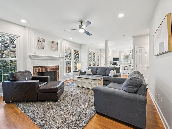 5th image of 108 Parkcanyon Ln