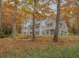 57 Sargent Rd, Holderness, NH 03245