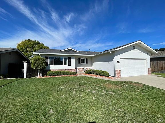 3rd image of 80 Highland Drive