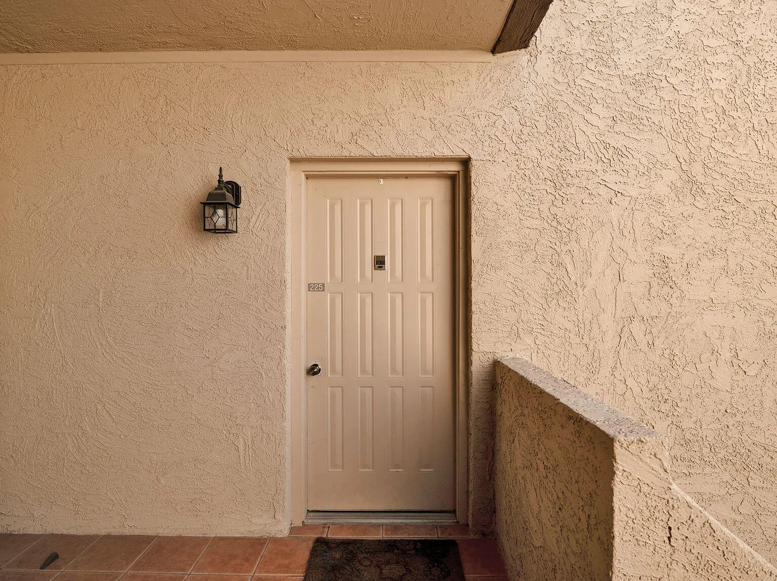 2 bed, 2.0 bath, 1000 sqft, $2,200 — Photo 2