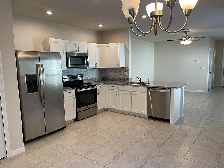 3368 N Park Dr — Photo 7