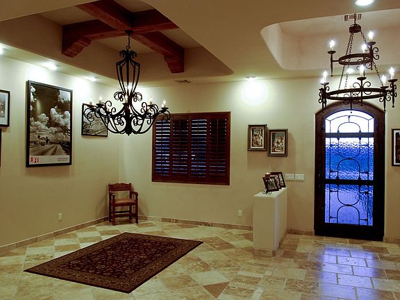 Entry foyer & Dining area