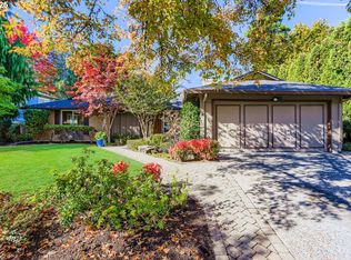 15125 NW Oakmont Loop, Beaverton, OR