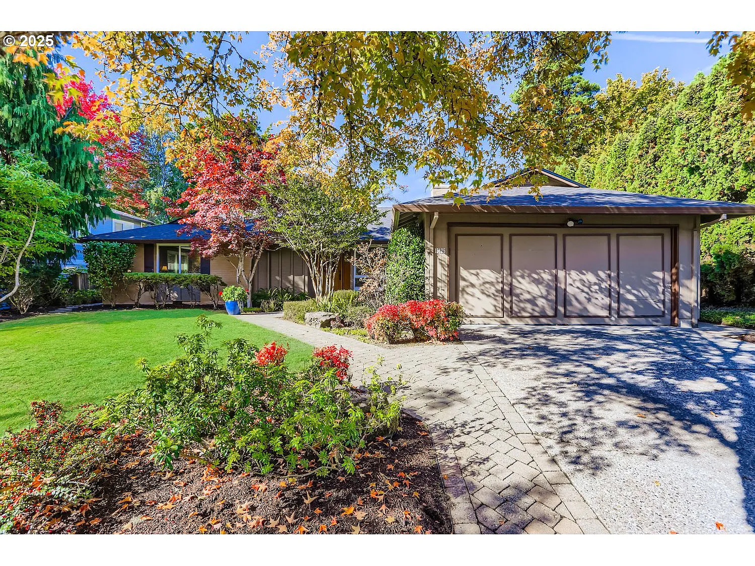 15125 NW Oakmont Loop photo 1