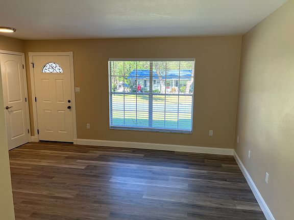 3rd image of 242 Grande Vista St