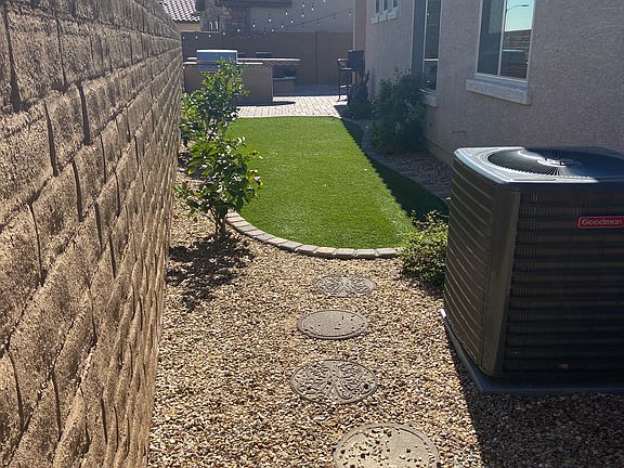 2nd image of 10111 W Robin Ln