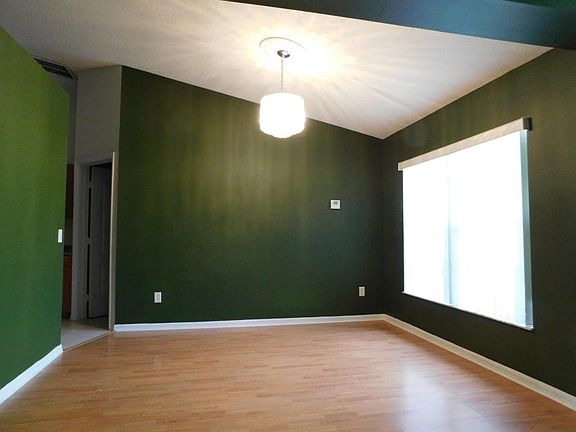4th image of 5811 NW Carr Ct