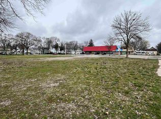 606 Garfield Ave, Bay City, MI 48708