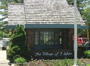 641D Plymouth Dr, Lakewood, NJ 08701