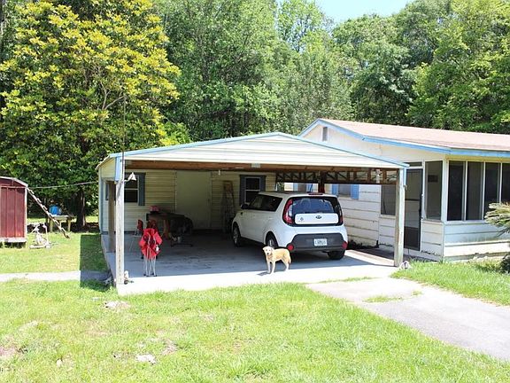 2nd image of 20630 Finlay Ave NE