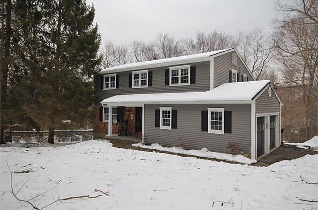 1st image of 11 Meadowlark Dr