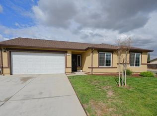 391 Rhianon Dr, Merced, CA 95341