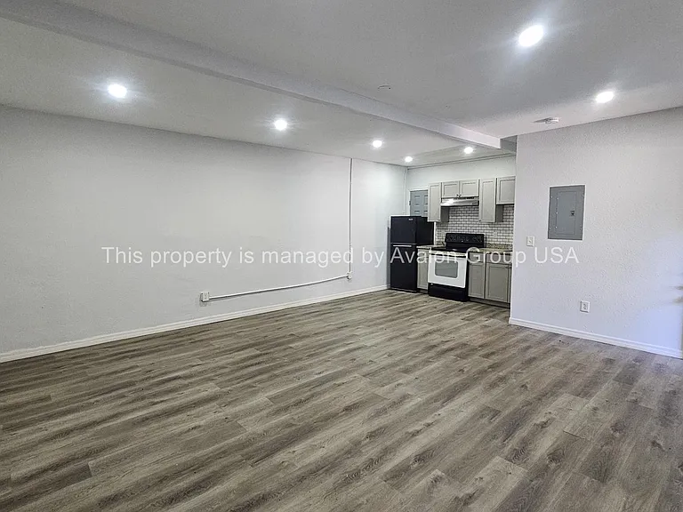 5708 Merrill Rd #8 — Photo 9