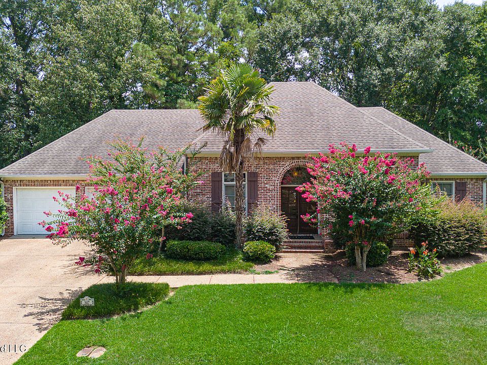 1st image of 347 Indian Gate Cir