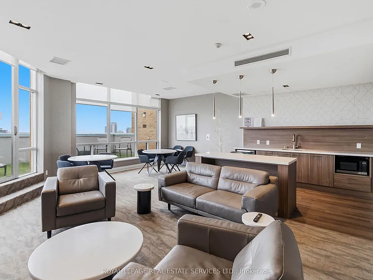 1276 Maple Crossing Blvd #1710 — Photo 27