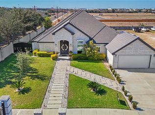 1208 Travis St, Mission, TX 78572