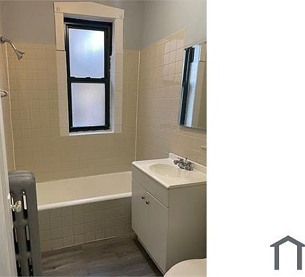 3rd image of 7207 S Constance Ave APT 1A