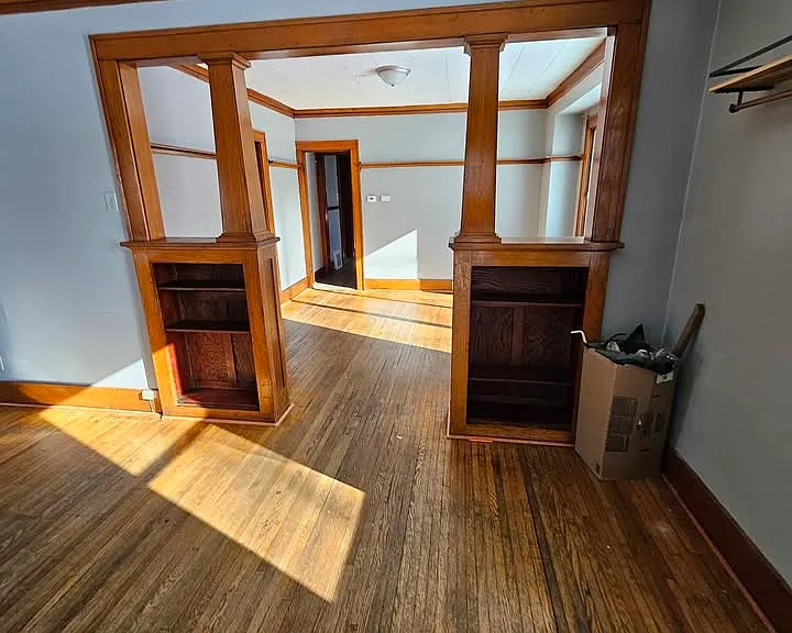 1916 N Ashley Ct — Photo 3