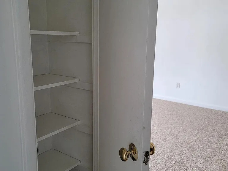 625 A Chesapeake St SE #205 — Photo 8